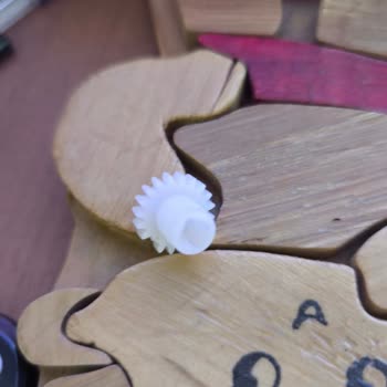 Hakmar Tuzluk Öğütücüsü Dişli Parçası Bozuldu, Ücretli Yedek Parça İstiyorum