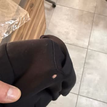 Armani Pantolonun İlk Kullanımda Delinmesi Ve Çetin Family'nin Sorumluluk Reddi