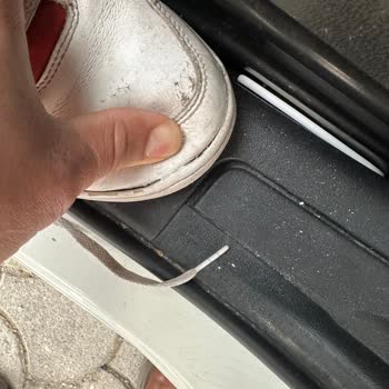 Üretim Hatası Olan Spor Ayakkabısına Değişim İstiyorum