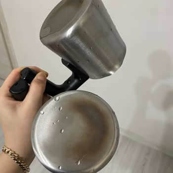 Arçelik Kahve Makinesi İlk Kullanımda Tabanda Kararma Ücretsiz Değişim Talebi