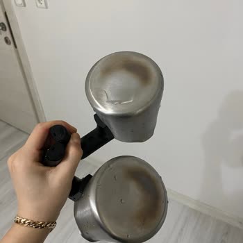 Arçelik Kahve Makinesi İlk Kullanımda Tabanda Kararma Ücretsiz Değişim Talebi