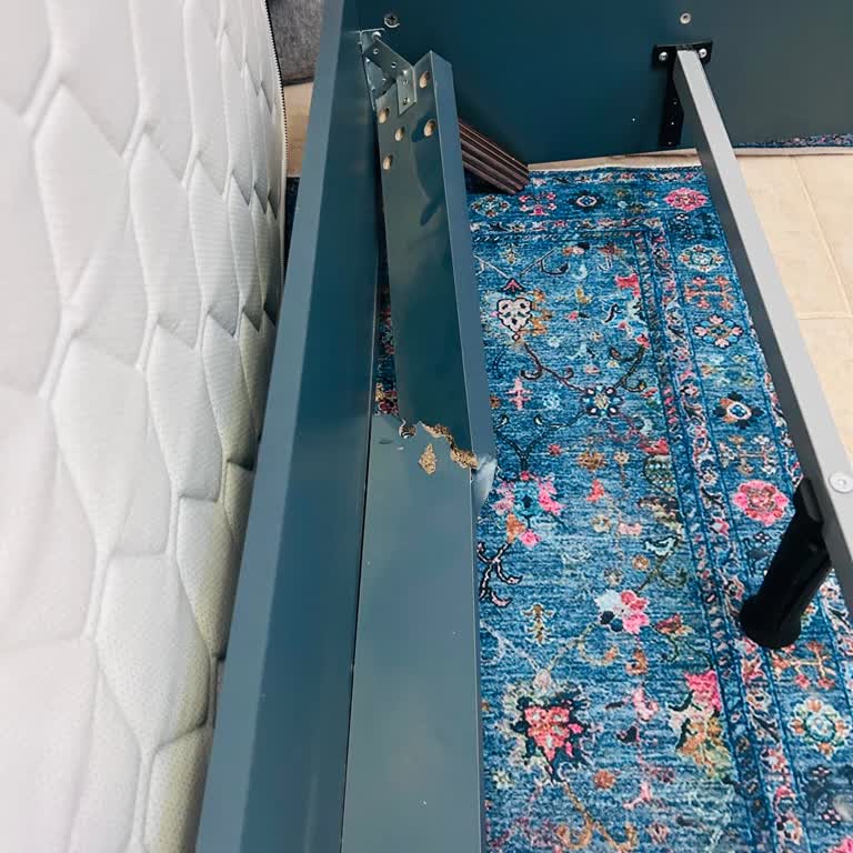 İstikbal Montaj Hatası Yüzünden Yatak Çöktü Ve Servis Sürekli Erteliyor