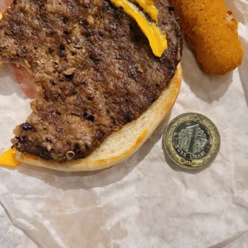 Burger King Avcılar’da Reklamı Yanıltan Küçük Ekmek Ve Soğuk Menü Şikayetim