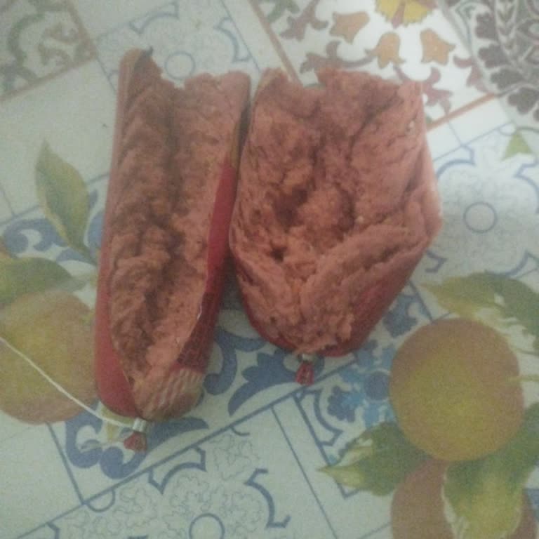 Kocaeli BİM Şubesinde Bozulmuş Sucuk, Çocuk Sağlığı Riski Ve Değişim Talebi