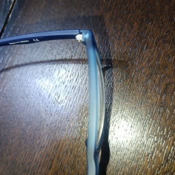 Gözlüğümdeki Camların Sürekli Çerçeveden Çıkması Ve Tekrarlanan Onarım Sorunu