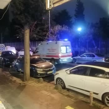 Gültepe Mahallesinde Akşam Saatlerinde Yasak Park Nedeniyle Trafik Kilitleniyor