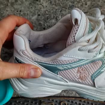 Kısa Sürede Parçalanan Ayakkabı İç Astarı Değişim Ya Da İade Talebi