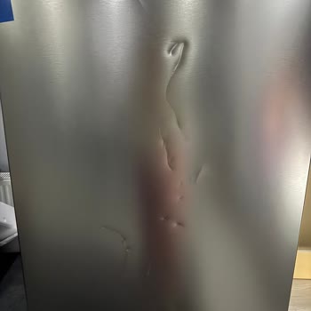 Teslim Edilen Buzdolabı Darbe Aldı, Teknosadan Cevap Bekliyor