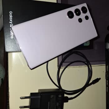 Samsung Galaxy S23 Ultra’da Şarj Patlaması Ve Kapağın Ayrılması