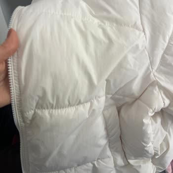 Bershka Beyaz Şişme Montta Hızlı Sararma Ve Trendyol'dan İade Reddi