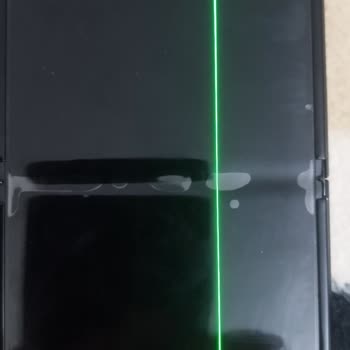 Samsung Galaxy Z Flip 3 Ekranındaki Yeşil Çizgi İçin Garanti Kapsamlı Çözüm Talebi