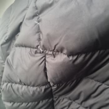 Dikiş Hatası Nedeniyle Kaz Tüyü Dökülen Montun Ücret İadesi Gerçekleşmedi