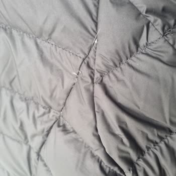 Dikiş Hatası Nedeniyle Kaz Tüyü Dökülen Montun Ücret İadesi Gerçekleşmedi