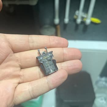 Madame Coco Çöp Kovası Kapak Klipsi Arızalı, Yedek Parça Bulunamıyor