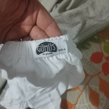 Gümüş İç Çamaşırında Yırtık Ürün: Kalite Kontrolünde Eksiklik