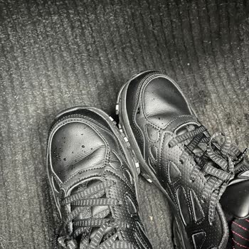 Skechers Ayakkabıda İlk Kullanımda Aşırı Kırışma Ve Değişim Talebi