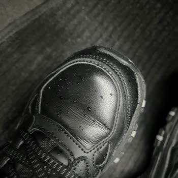 Skechers Ayakkabıda İlk Kullanımda Aşırı Kırışma Ve Değişim Talebi