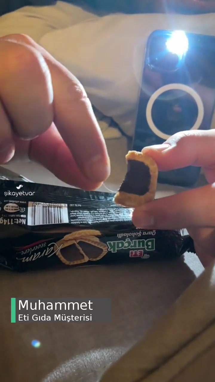 Eti Burçak Bisküviden Kıl Çıktı! videonun kapak resmi