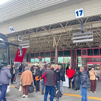 3 Saat Gecikme, Kaba Personel Ve Su İkramı Yok: 3.300 TL İade Talebi