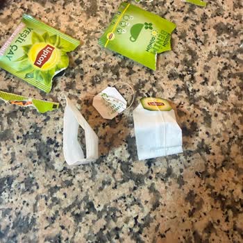 Lipton Yeşil Çay Yumuşak İçimli Poşetlerinde Çay Yok