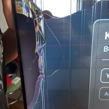 Onvo Kırık TV Ekranı