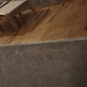 Kalkık Kenarlarıyla Diora Halısında Beklenen Kalite Sağlanmadı