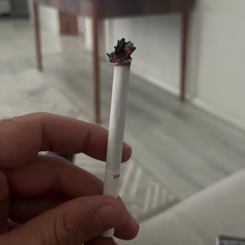 Parliament Sigara Kalitesindeki Sertlik Ve Tutarsızlık Şikayeti