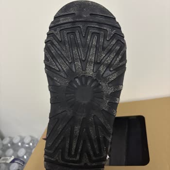 Instagram'dan Ugg Bot Siparişinde Yanlış Ürün Ve Büyük Numara, Satıcı Engellendi Ve İade Talebi