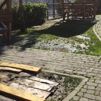 Beykoz Çiğdem Mahallesi Parkı Yağmurda Çamurlaşıyor, Yetkililerden Çözüm Bekleniyor