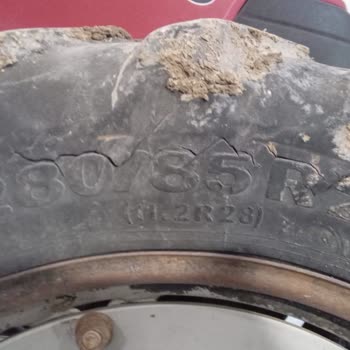 Özka Lastik İki Lastikte Birden Yarılma Meydana Geldi