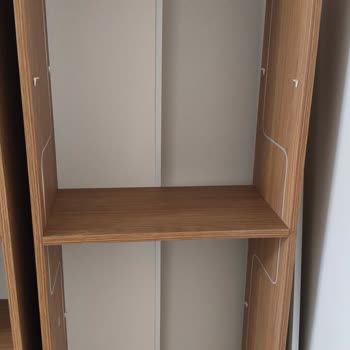 Koçtaş'tan Kitaplık Siparişinde Arka Panel Eksik, Destek Yok