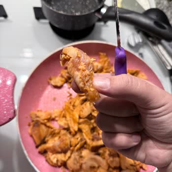 Banvit Hazır Dönerde Çiğ Et Parçaları Çıktı Gıda Güvenliği Endişesi