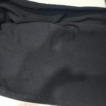 Kısa Sürede Aşırı Tüylenme Ve Deformasyon Yaşayan Eşofmana İade Ve Değişim Talebi