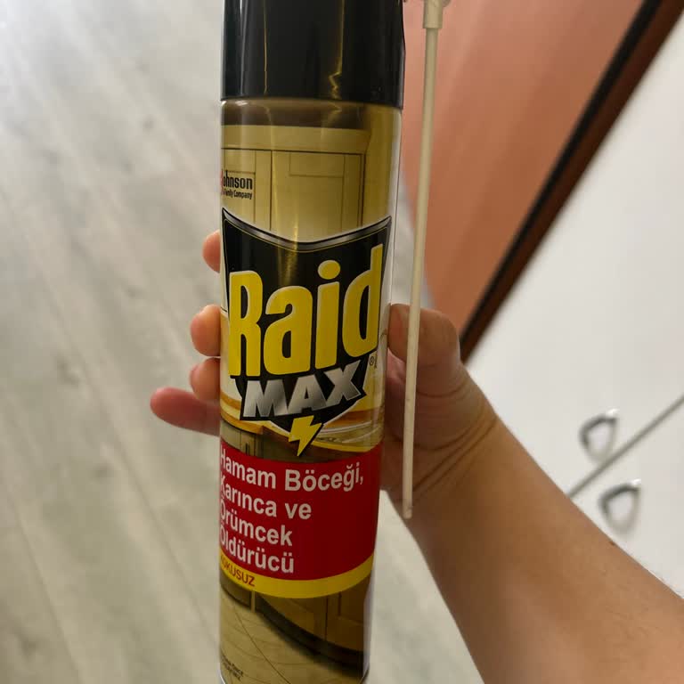 Raid Hamam Böceği Spreyi Sürekli Akıtıyor, Kullanıcı Şikayetçi