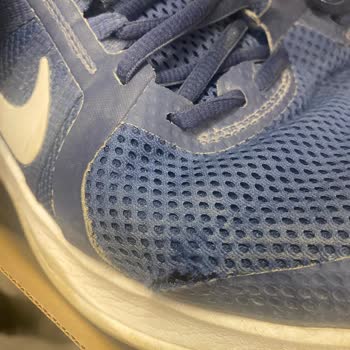 Nike Ayıplı Ayakkabıda Kısa Sürede Dikiş Patlaması Ve İç Yırtık Yanıt Yok