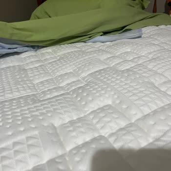 Yeni Yataktan Çökme Ve Bel Ağrısı, Garanti Sürecinde Yanıtsızlık