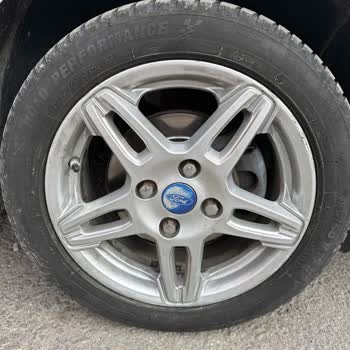 Ekspertiz Raporundaki Yanlış Lastik Tarihleri Ve Şube Çalışanlarının Umursamaz Tutumu