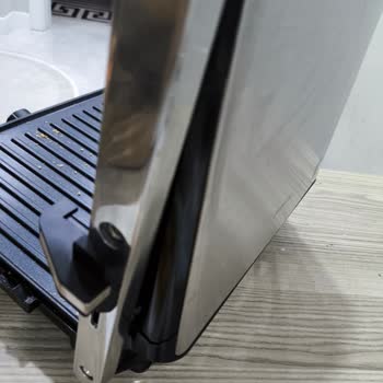 Az Kullanımda Kırılan Tost Makinesi Üst Plastik Parçası Garanti Reddi Ve Ücret Talebi