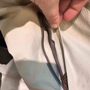 Kısa Sürede Yıpranan Mont İçin Değişim Ve İade Talebi