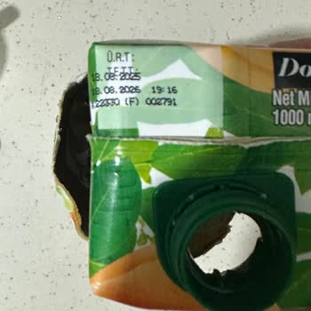 A101 Özel Markalı Meyve Suyunda Bilinmeyen Madde Ve Mide Rahatsızlığı