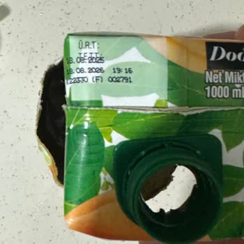 A101 Özel Markalı Meyve Suyunda Bilinmeyen Madde Ve Mide Rahatsızlığı