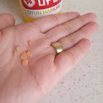 Ufen Play Dough Setinde Cam Parçaları Var, Çocuk Güvenliği Tehlikede