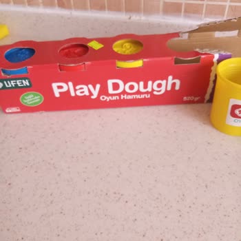 Ufen Play Dough Setinde Cam Parçaları Var, Çocuk Güvenliği Tehlikede