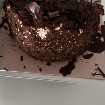 Liva Pastanesinden Bozuk Pasta Ücretinin Hemen İadesi