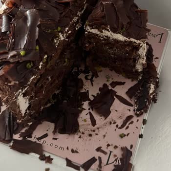 Liva Pastanesinden Bozuk Pasta Ücretinin Hemen İadesi