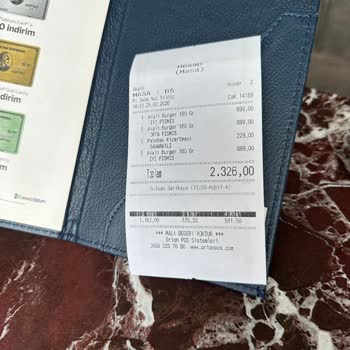 Eksik Malzemeli Hamburger İçin Ücret Alınması Ve Çözüm Bulunamaması