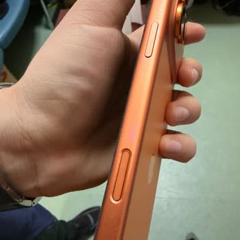 İki Aylık İPhone 17 Pro Max’te Renk Solması Garanti Dışı Bırakıldı