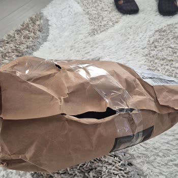 Bershka Montunun Kırılgan Paketlenmesi Müşteri Güvenini Zedeliyor