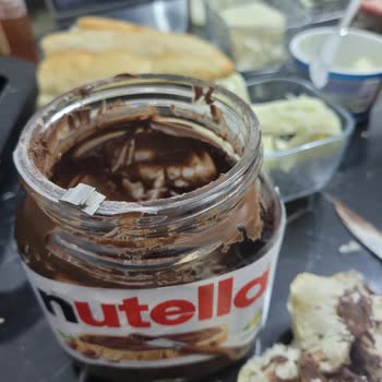 BİM Nutella Kavanozundan Çıkan Demir Parça Gıda Güvenliğini Tehlikeye Atıyor