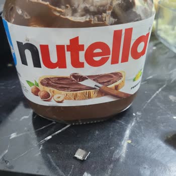 BİM Nutella Kavanozundan Çıkan Demir Parça Gıda Güvenliğini Tehlikeye Atıyor